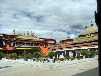 チベット　ラサ
