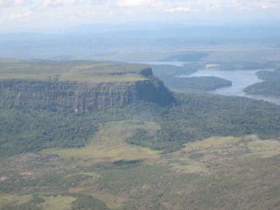 161.Venezuela カナイマ周辺の滝　ギアナ高地！ [ベネズエラ編Part3]