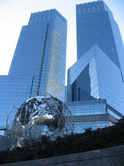 クリスマスシーズンのコロンバスサークルとオペラ/NY(2)