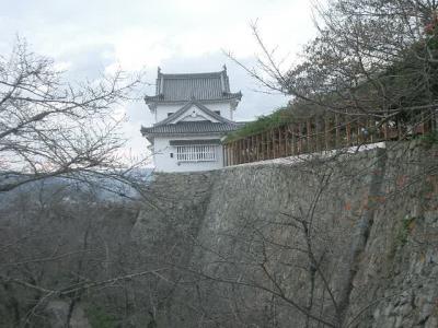 石垣のすばらしい津山城址鶴山公園