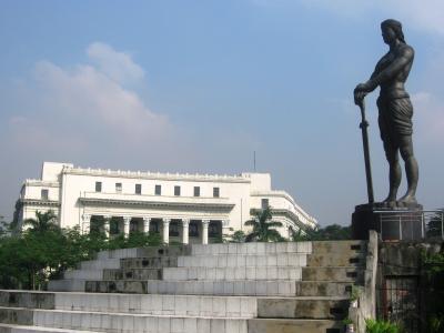 2007秋、フィリピン旅行記1(2/23)：10月30日(1)：マニラ、マニラ市街、リサール公園、英雄・ラプラプの像