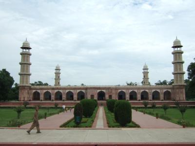 JAHANGIR TOMB