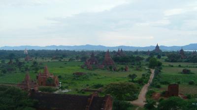 どこまでも続く遺跡を眺めたい！inバガン?