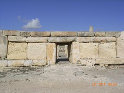 ゴゾ島とマルタ島 (マルタ島?2つの神殿と青の洞窟)