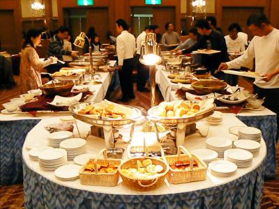 ５．エクシブ山中湖　コンベンションホール“富士”の朝食バイキング