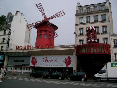 一人旅のパリ? モンマルトルとサンマルタン運河