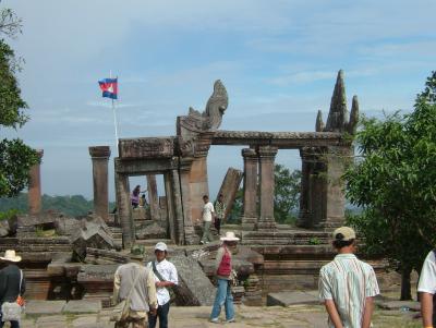 タイとカンボジアの名前を持つ寺～タイ旅行記?