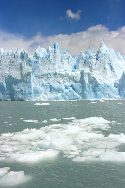 ペリトモレノ氷河でトレッキング♪