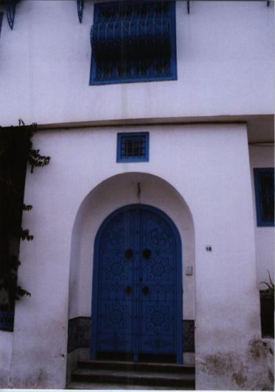 チュニジアンブルー