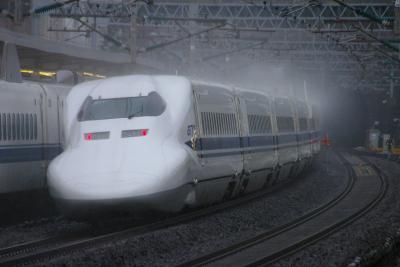 雨の日の新幹線 撮影