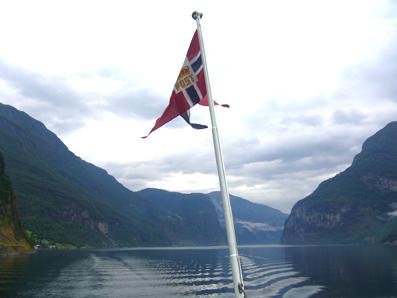 ノルウェー２・・ソグネフィヨルドのクルーズは寒かった！