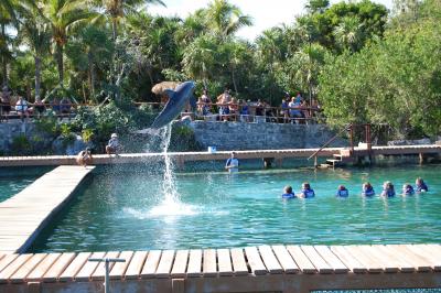 カンクン~素晴らしきシカレ、シェルハ&トゥルム~