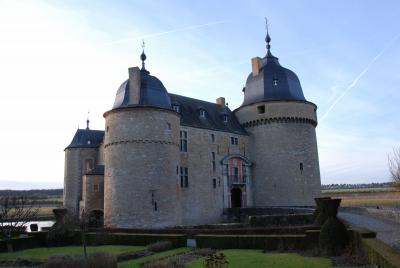ベルギー・アルデンヌの古城ラヴォー・サンタンヌ城 (Chateau de Lavaux-Ste.-Anne)