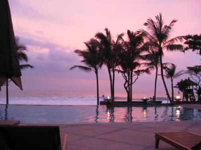 バリ・ジョグジャカルタ　 ６泊７日　観光・ショッピング・スパ＆ホテル・マリンスポーツ満喫　JALウェイズ　Cクラス利用　