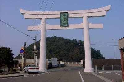 伊予・北条水軍ＹＨ・・松山市内を歩く・・・