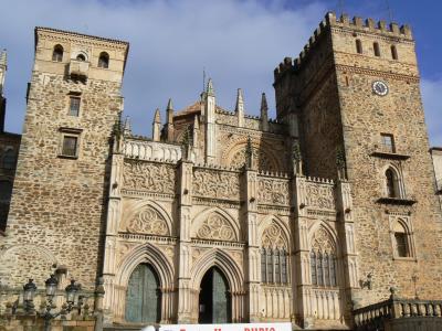 ~グアダルーペ修道院☆全スペインの守護聖母とは黒いお顔のマリア様~ 08新春スペイン旅行 4