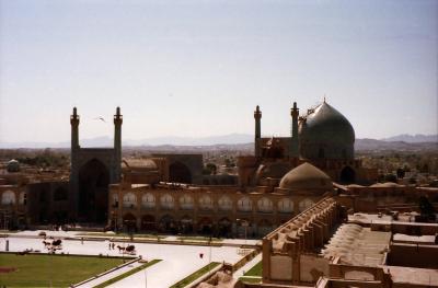 ペルシャの都イスファハンを訪れる