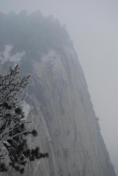 予想もしなかった高い山、崋山！