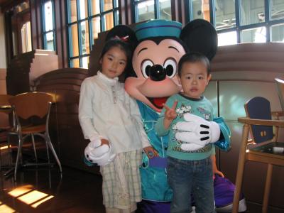 東京ディズニーリゾート　ｗｉｔｈ　３歳の怪獣と大好きなお姉ちゃん