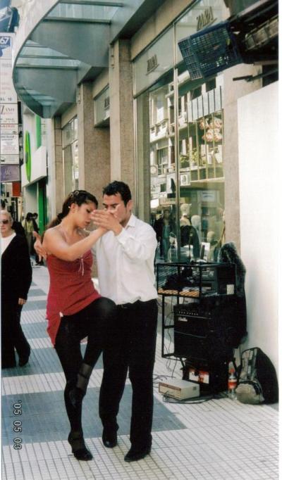 タンゴと言えばアルゼンチンはブエノスアイレス！