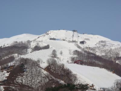 八方尾根で滑る