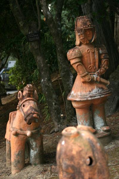 ひとり旅 [254] 九州縦断２２００Ｋｍの車旅【30】 ＜平和台公園?はにわ園＞宮崎県宮崎市