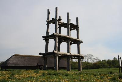 日本最大級の縄文遺跡　三内丸山遺跡