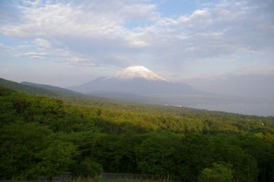早朝の富士山