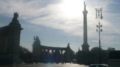 79市民公園? 建国1000年記念碑・英雄広場