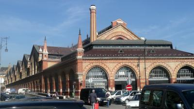 83ハンガリーのあらゆる食材が集合・中央市場