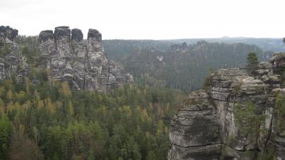 ザクセン･スイスの石橋と砂岩