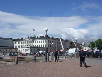 ヘルシンキ　大統領官邸の裏が火事！