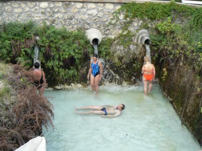 ～エゲル　☆　雄牛の血の赤ワインと温泉の古都　１　～０８　初夏のハンガリー旅行