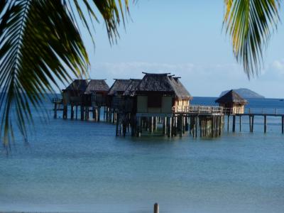 ハネムーンは水上コテージ♪