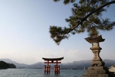 ***広島旅行***雪降る日本三景安芸の宮島と原爆ドームとお好み焼き