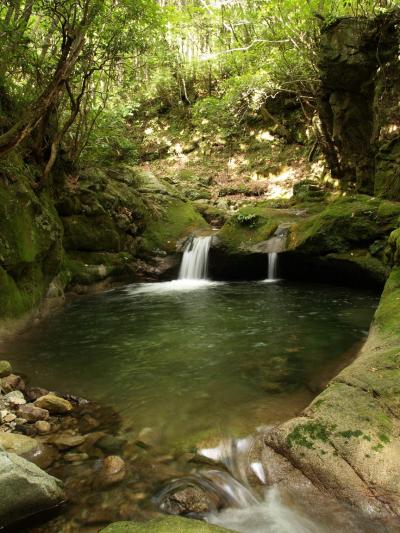 滝めぐりシリーズ８１　神秘の滝壺・天人渕　岡山県苫田郡鏡野町