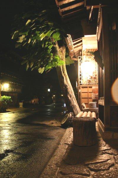 車で南信州-03　★雨にしっとり夜の妻籠宿