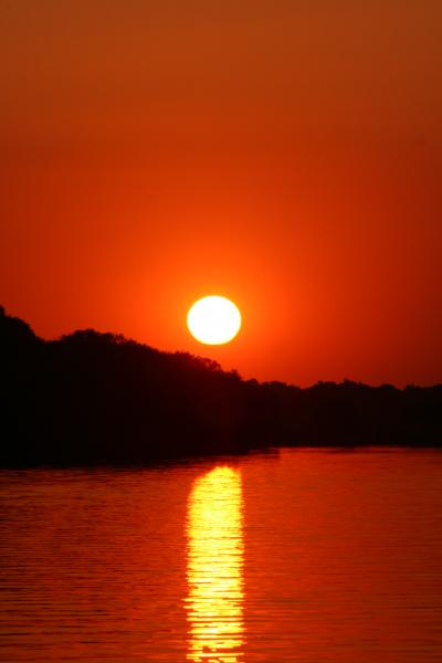 アフリカ南部の旅?アフリカまでの長い道のりと真っ赤な太陽