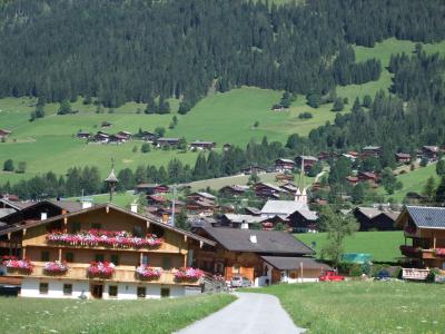 スイス・オーストリアでハイキングの旅【30】アルプバッハ