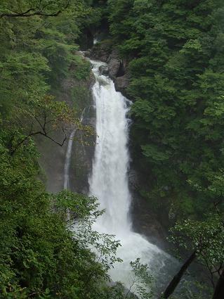 奥の細道を歩く。山形・宮城の旅?秋保大滝。