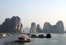世界遺産ハロン湾を満喫