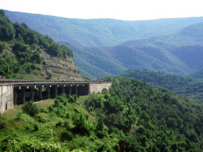 2008年ブルガリア旅行第２日目(1)：北へ、バルカン山脈を抜けて