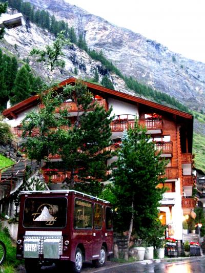 スイスＧＲ36　フォンデュとラクレットの夕食　☆チュッゲホテル２泊目に