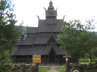ノルウェー結婚式参列とアイスランド旅行：スターヴ教会とオスロ編