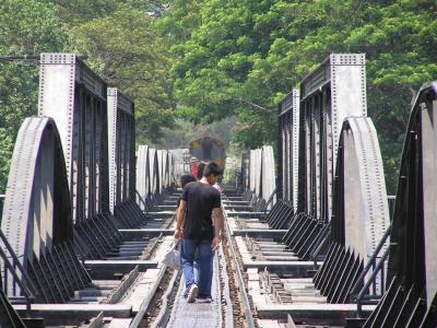 ナムトク線（戦場に架ける橋、泰面鉄道）に乗車