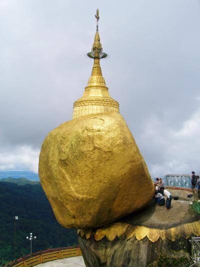 ミャンマー　その５■チャイティーヨー・パヤー（ゴールデン・ロック）