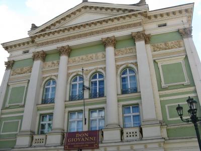 行ってきました真夏のチェコ！（02）プラハで初オペラ！