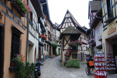 ストラスブールとアルザスワイン街道巡り?：　エグスアイム(Eguisheim)