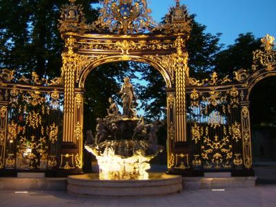 ブルゴーニュからアルザスにスケッチ旅行　ナンシーにて　（スタニスラス広場）