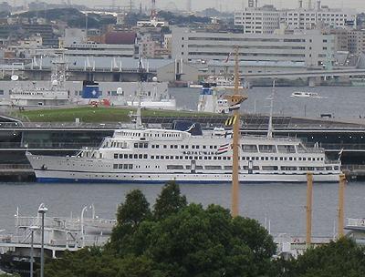 ロイヤルウィング・横浜ベイクルーズ